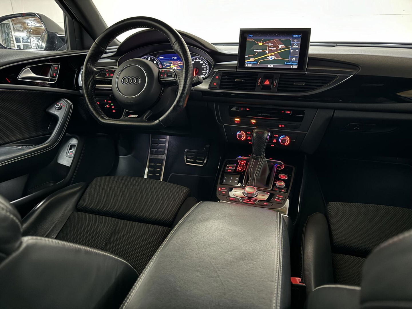 Audi A6 Avant 1.8 TFSI Ultra S-Line Pano Leer Navi Cruise NAP