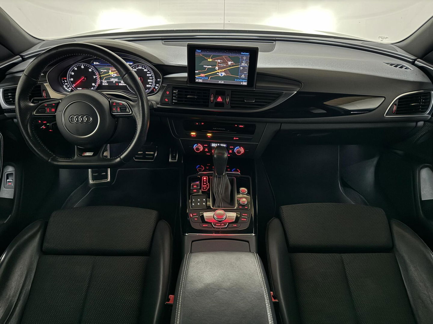 Audi A6 Avant 1.8 TFSI Ultra S-Line Pano Leer Navi Cruise NAP