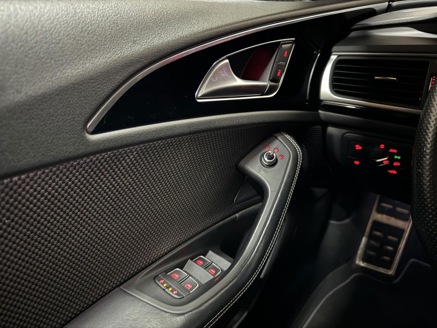 Audi A6 Avant 1.8 TFSI Ultra S-Line Pano Leer Navi Cruise NAP