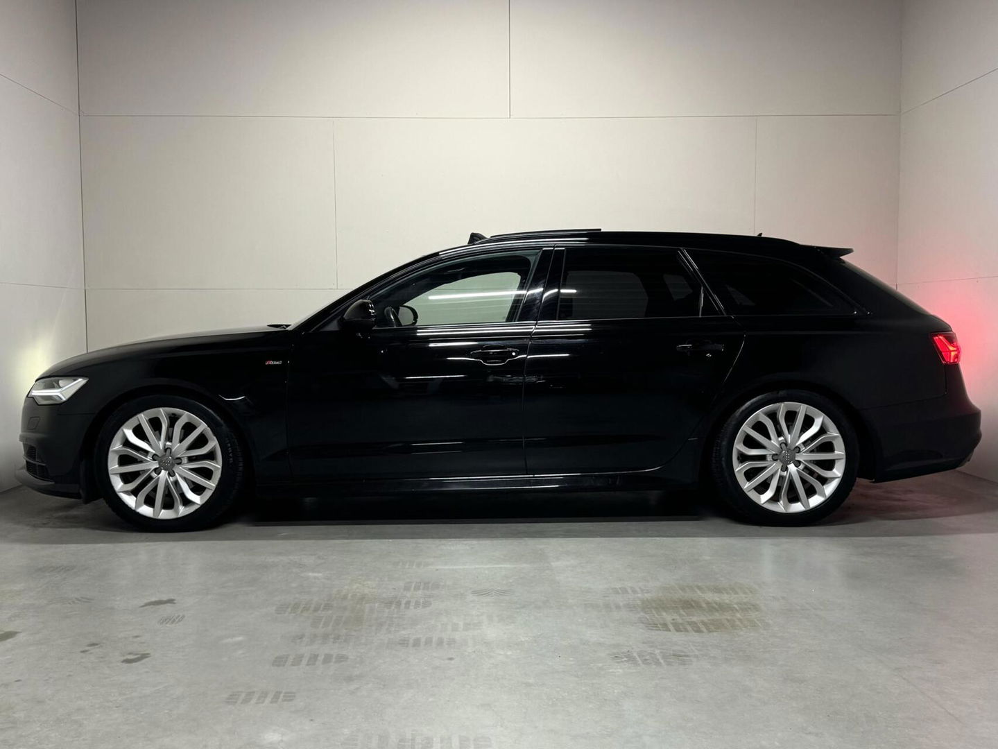 Audi A6 Avant 1.8 TFSI Ultra S-Line Pano Leer Navi Cruise NAP