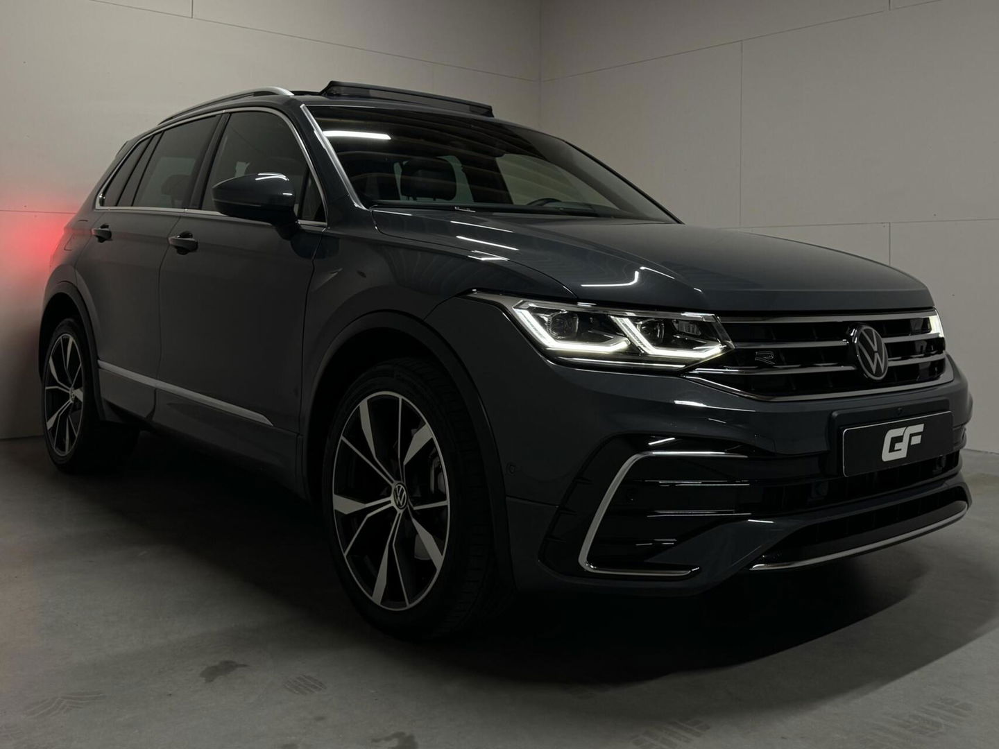 Volkswagen Tiguan 1.4 TSI eHybrid R-Line Pano 360° HUD Leer NAP
