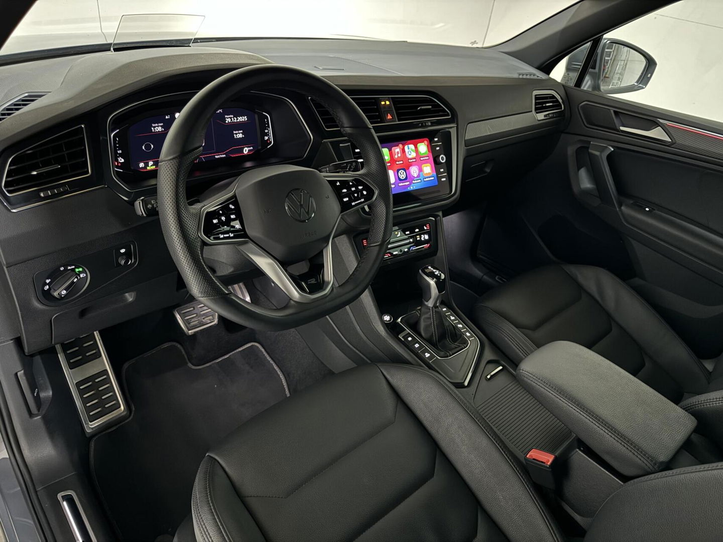 Volkswagen Tiguan 1.4 TSI eHybrid R-Line Pano 360° HUD Leer NAP