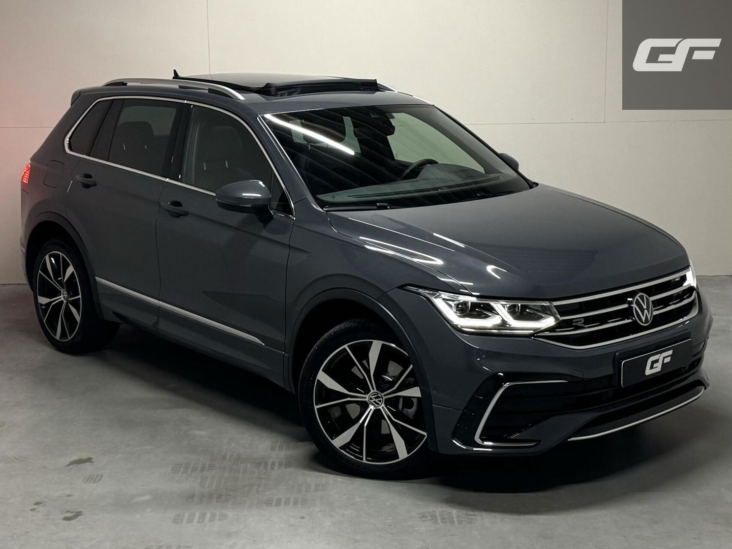 Volkswagen Tiguan 1.4 TSI eHybrid R-Line Pano 360° HUD Leer NAP
