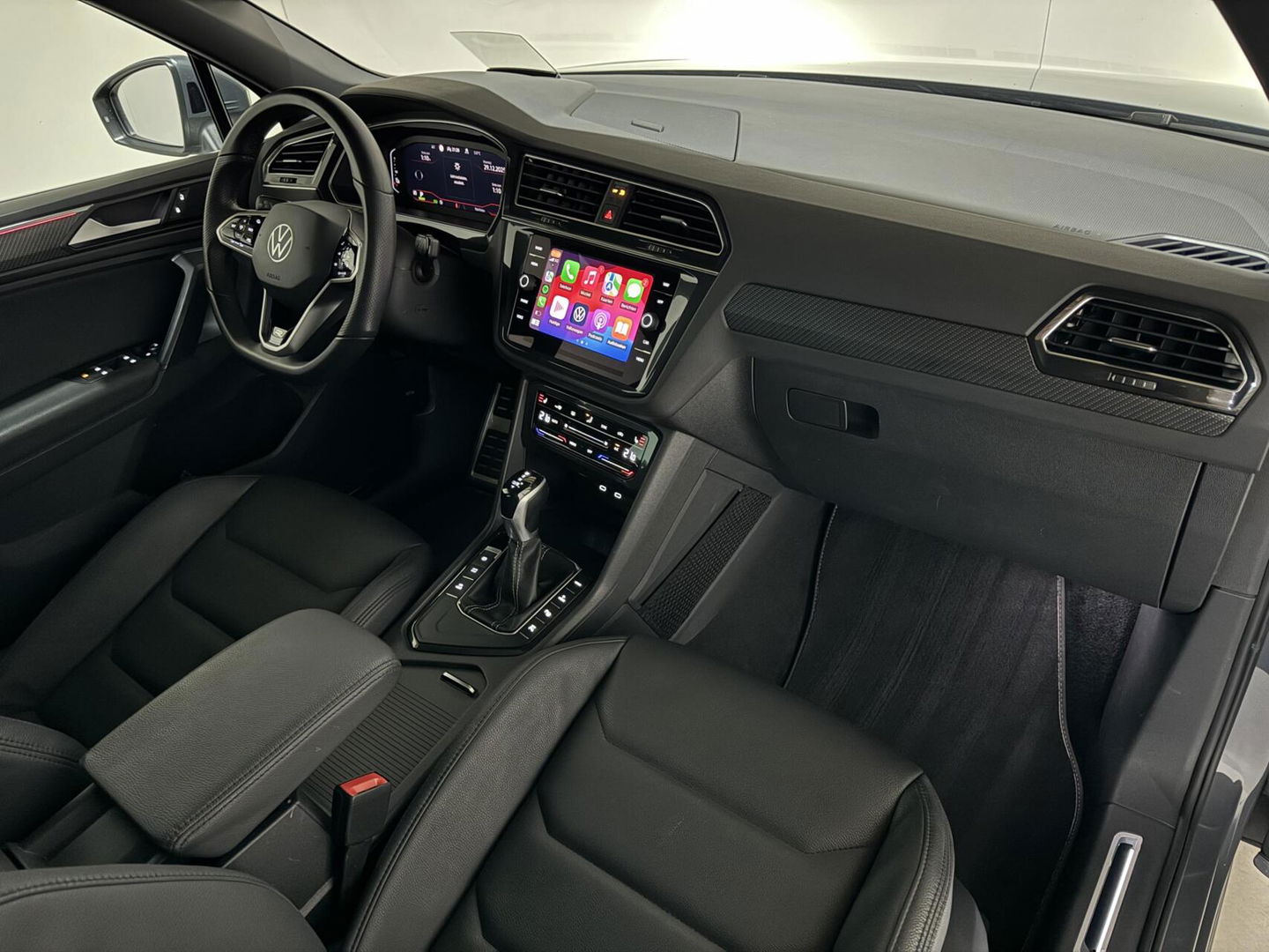 Volkswagen Tiguan 1.4 TSI eHybrid R-Line Pano 360° HUD Leer NAP