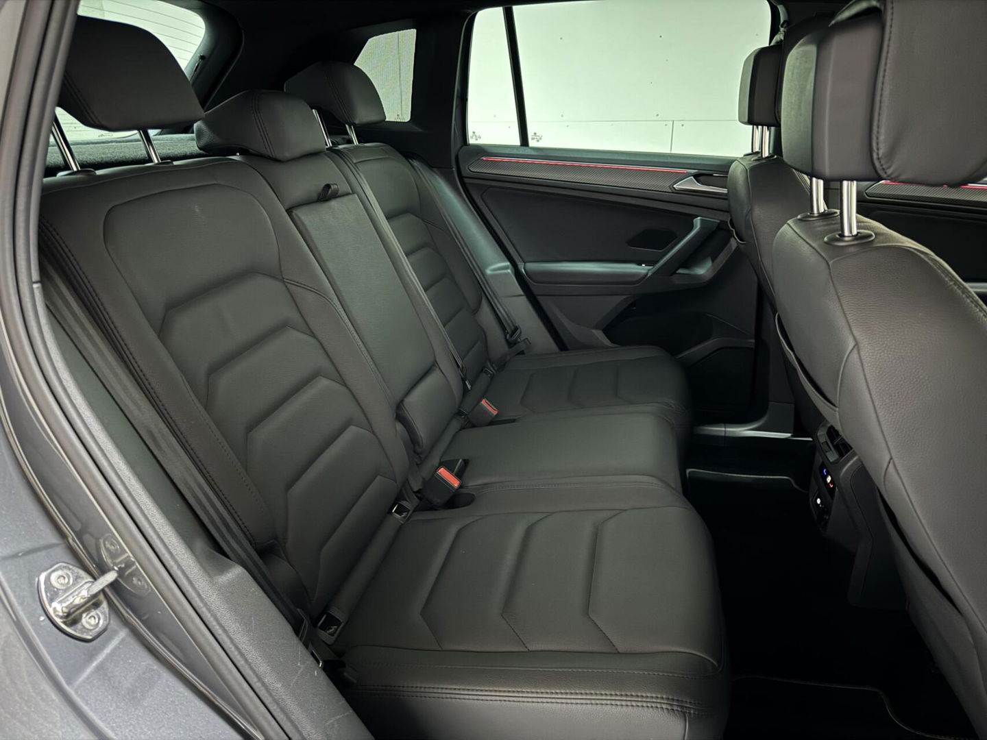 Volkswagen Tiguan 1.4 TSI eHybrid R-Line Pano 360° HUD Leer NAP