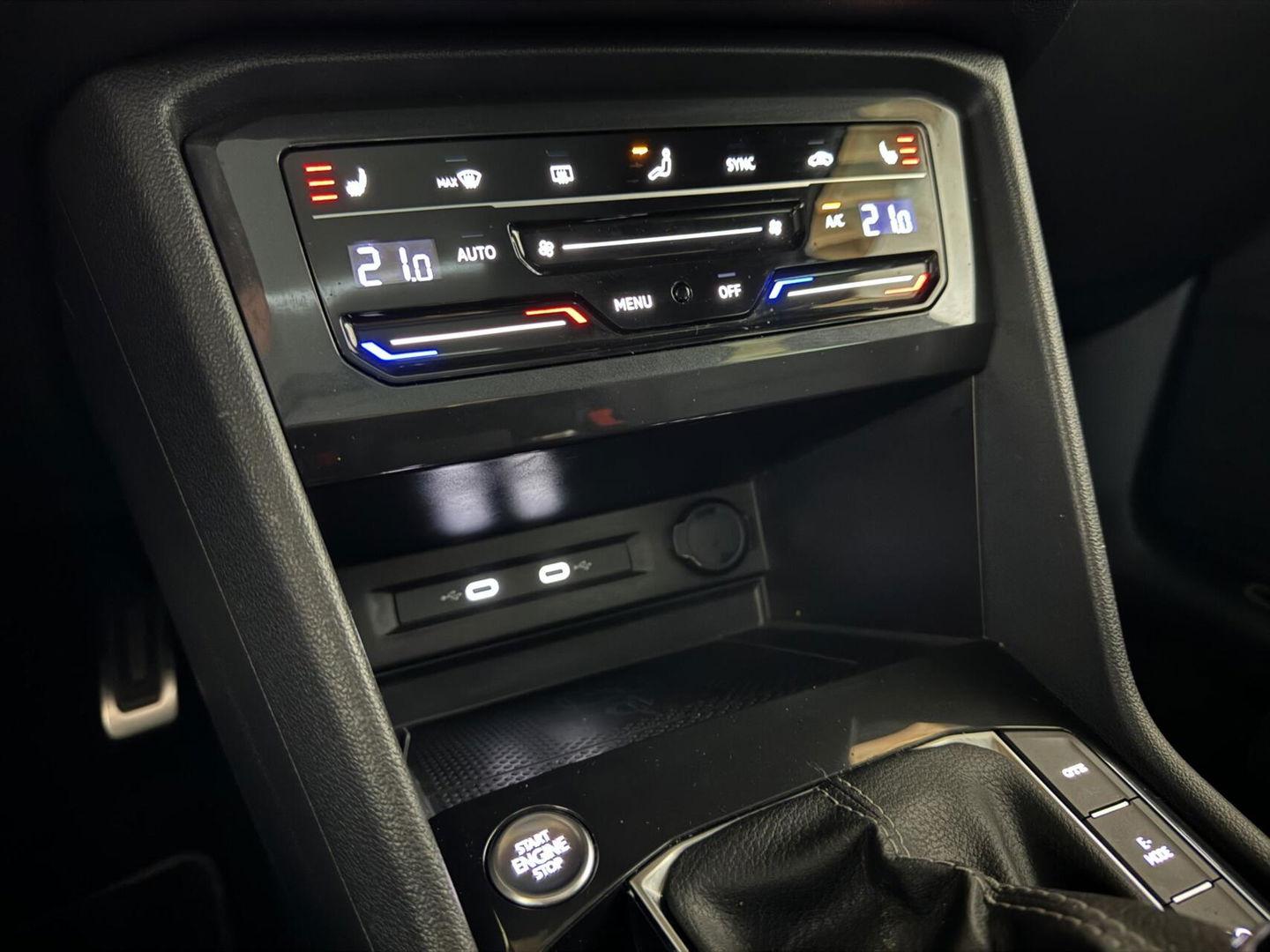 Volkswagen Tiguan 1.4 TSI eHybrid R-Line Pano 360° HUD Leer NAP