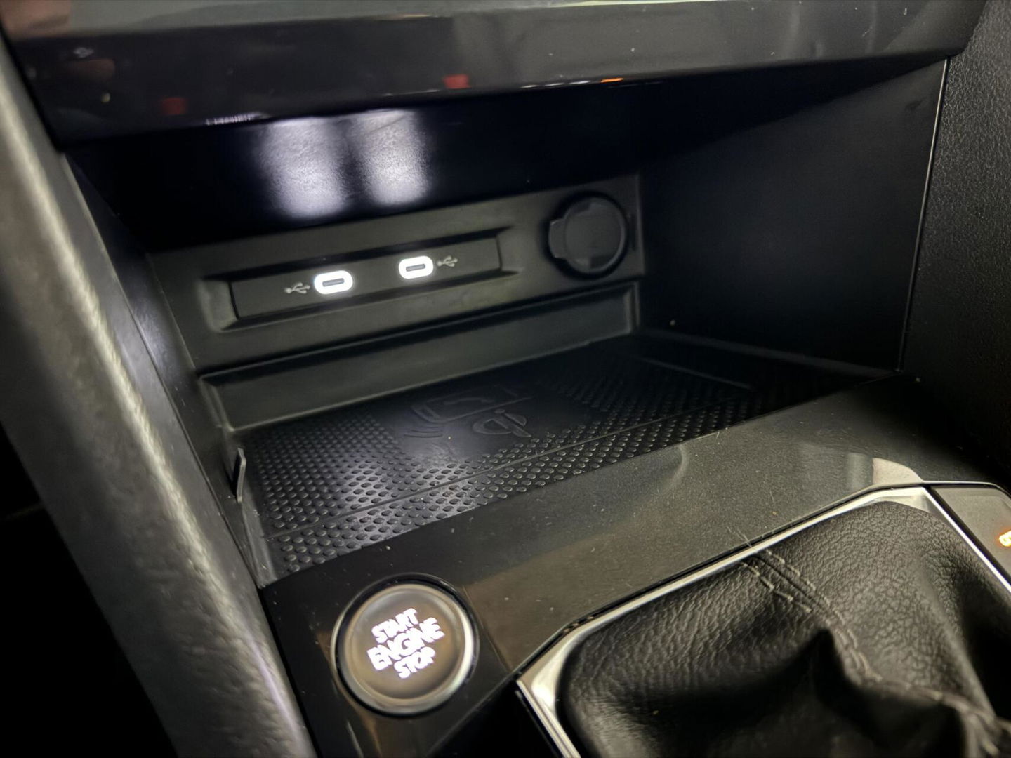 Volkswagen Tiguan 1.4 TSI eHybrid R-Line Pano 360° HUD Leer NAP