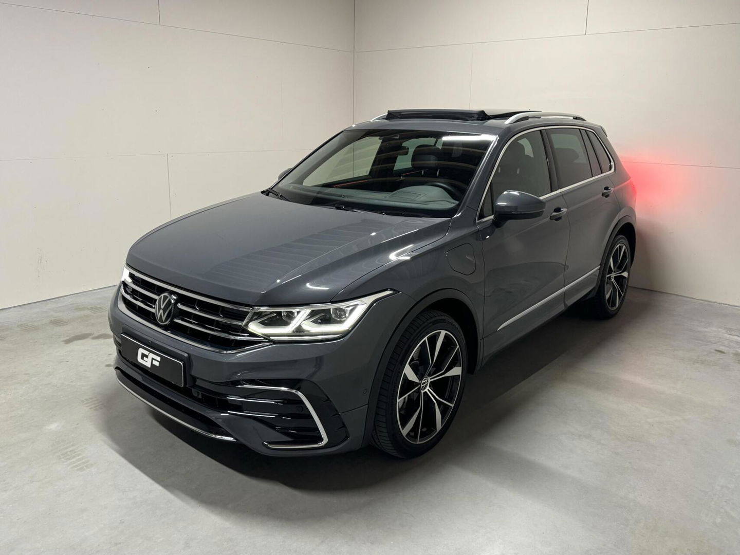 Volkswagen Tiguan 1.4 TSI eHybrid R-Line Pano 360° HUD Leer NAP