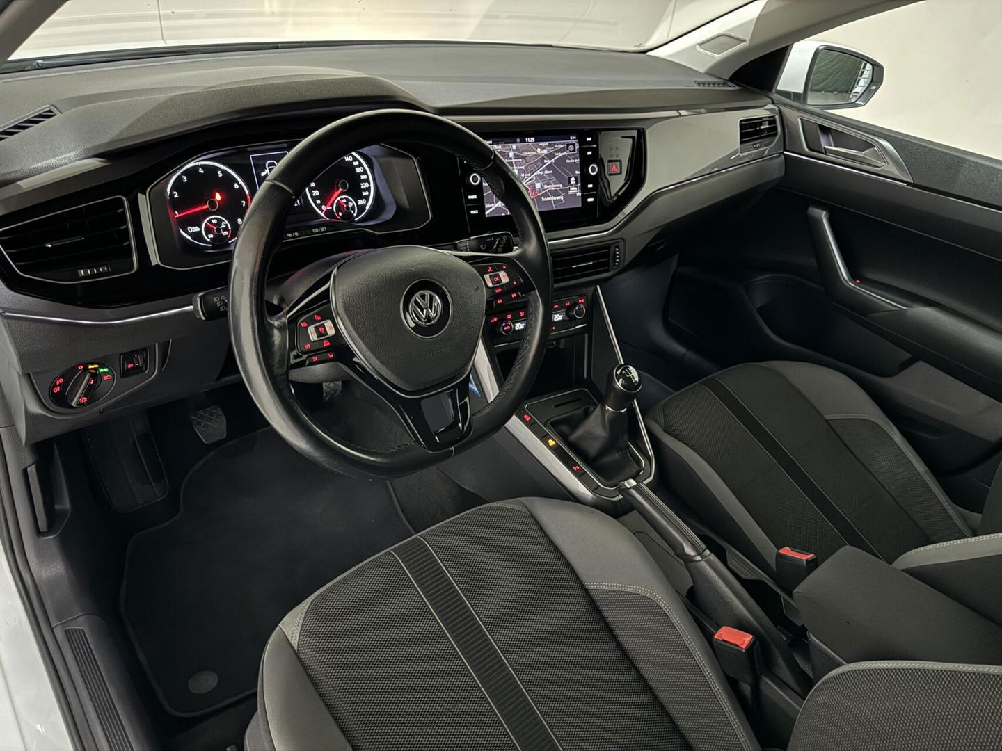 Volkswagen Polo 1.0 TSI R-line Clima Carplay ACC PDC NAP