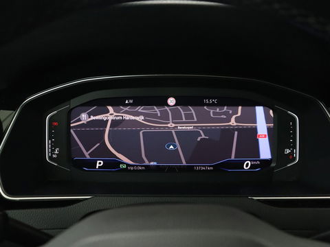 Volkswagen Passat 2.0 TSI R Line | 190pk | Trekhaak | Leder/Alcantara | Stoelverwarming | Camera | Matrix LED | Adaptive cruise | Virtual Cockpit | Carplay | Navigatie
