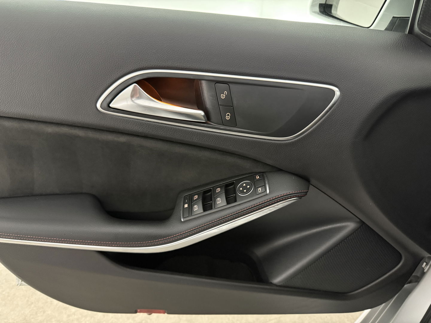 Mercedes-Benz A-Klasse 180 CDI | Pano | LED | Spoiler | Airco | Navi | Parkeersens.