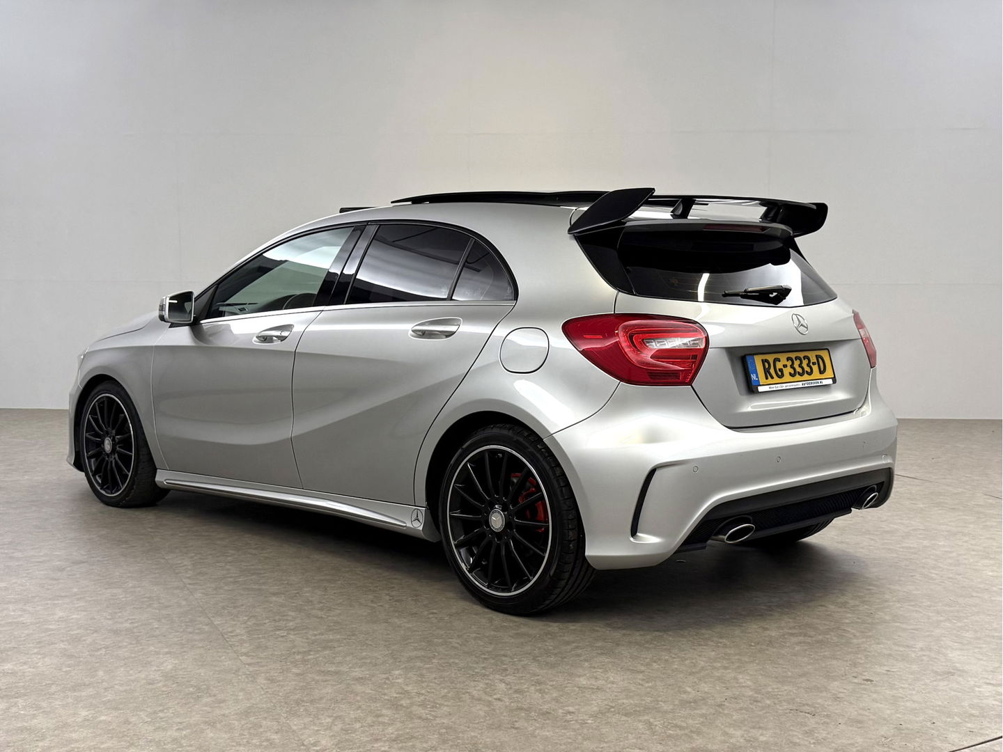 Mercedes-Benz A-Klasse 180 CDI | Pano | LED | Spoiler | Airco | Navi | Parkeersens.