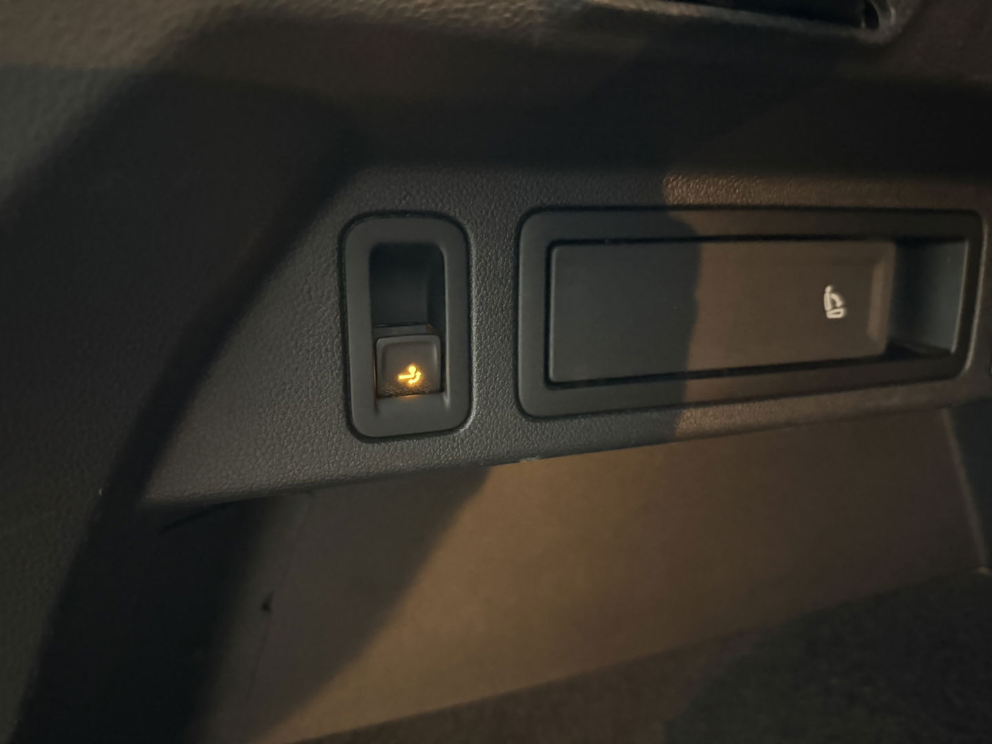 Volkswagen Tiguan 1.5 TSI ACT 150PK R-line | Virtual | Carplay | Trekh. | Adaptive Cruise | LED | Parkeersens. | NAP