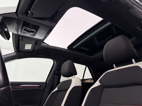 Volkswagen T-Roc 1.5 TSI 150PK R-Line | Pano | Sfeer | Virtual | Carplay | LED | Adap. Cruise | Parkeersens. | NAP