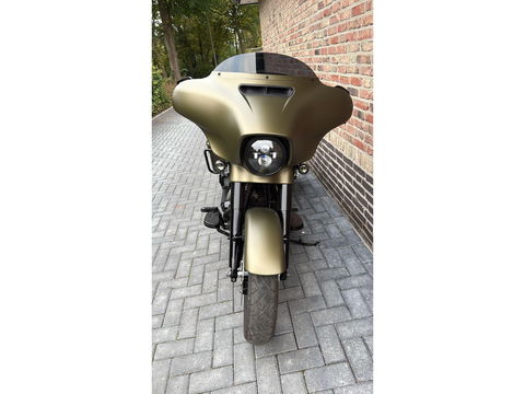 Harley Davidson 103 FLHX Street Glide CVO Blackout  Streetglide