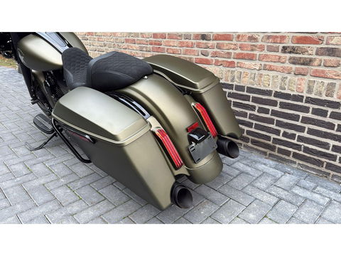 Harley Davidson 103 FLHX Street Glide CVO Blackout  Streetglide