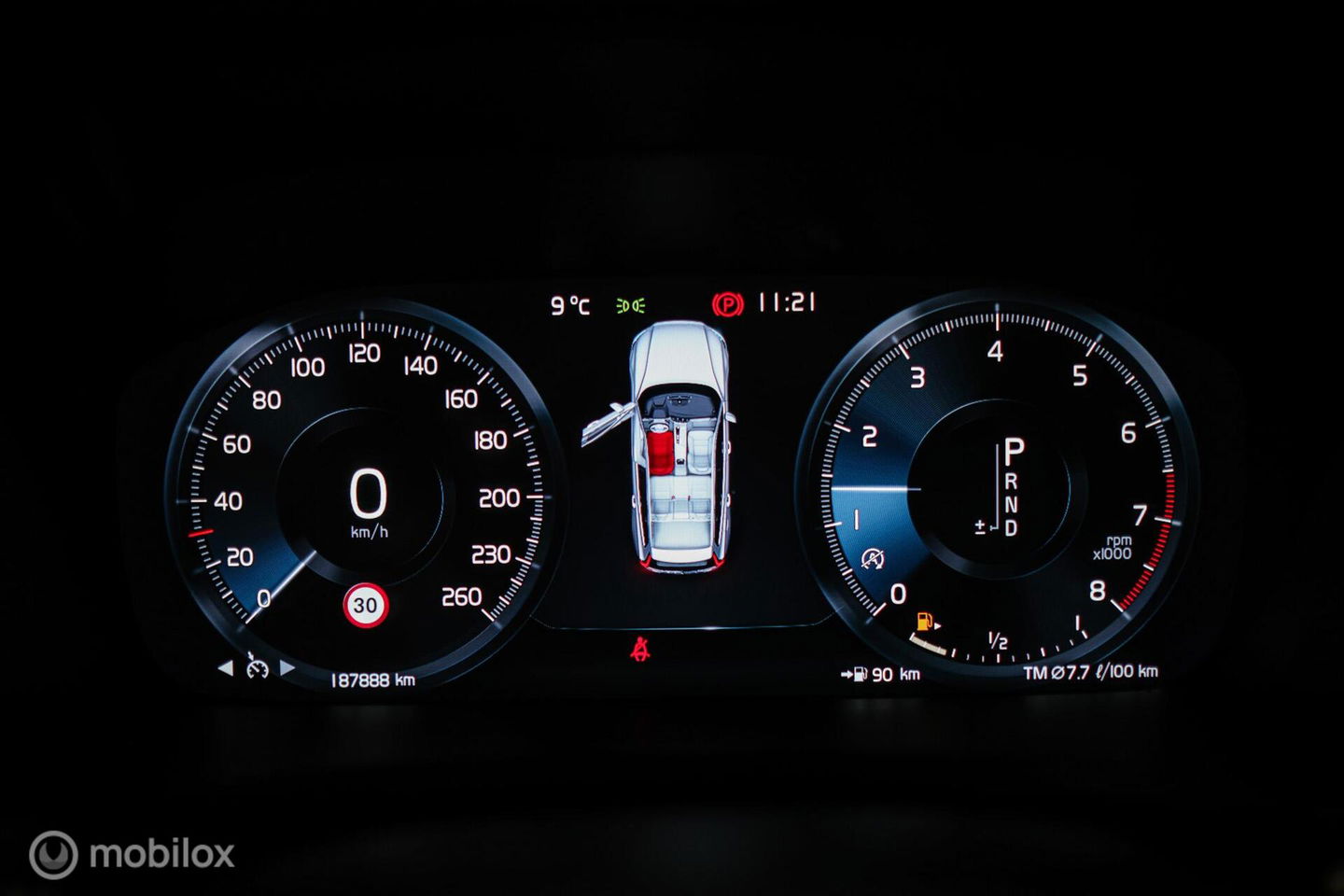 Volvo V60 2.0 T4 Momentum Pro | Trekhaak | 1e eig | Dealer onderhouden | Camera |