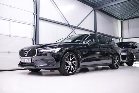 Volvo V60 2.0 T4 Momentum Pro | Trekhaak | 1e eig | Dealer onderhouden | Camera |