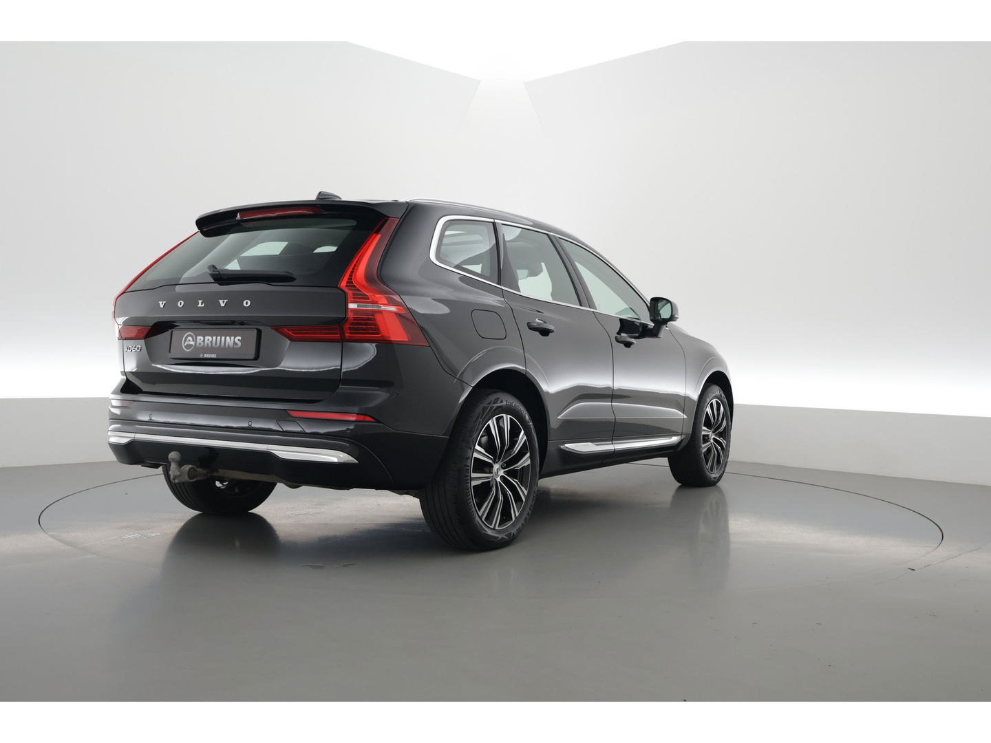 Volvo XC60 2.0 T6 Plug-in hybrid AWD Inscription Long Range | Massage | Head-up | Stoelventi. | Trekhaak | H&K audio |