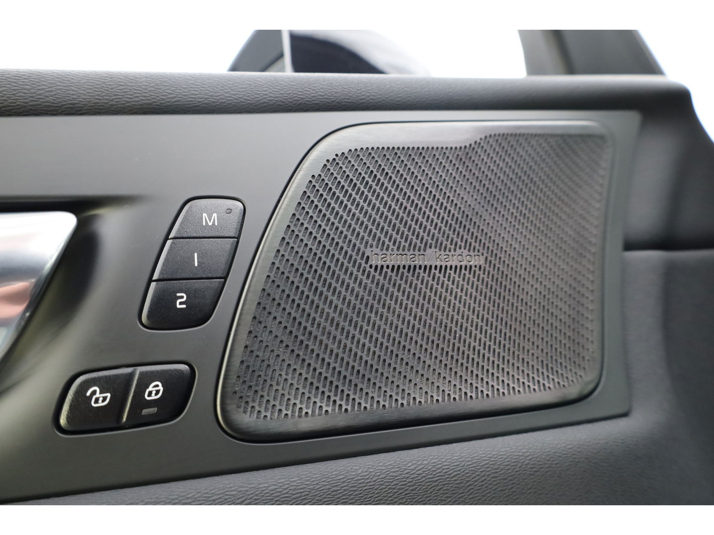 Volvo XC60 2.0 T6 Plug-in hybrid AWD Inscription Long Range | Massage | Head-up | Stoelventi. | Trekhaak | H&K audio |