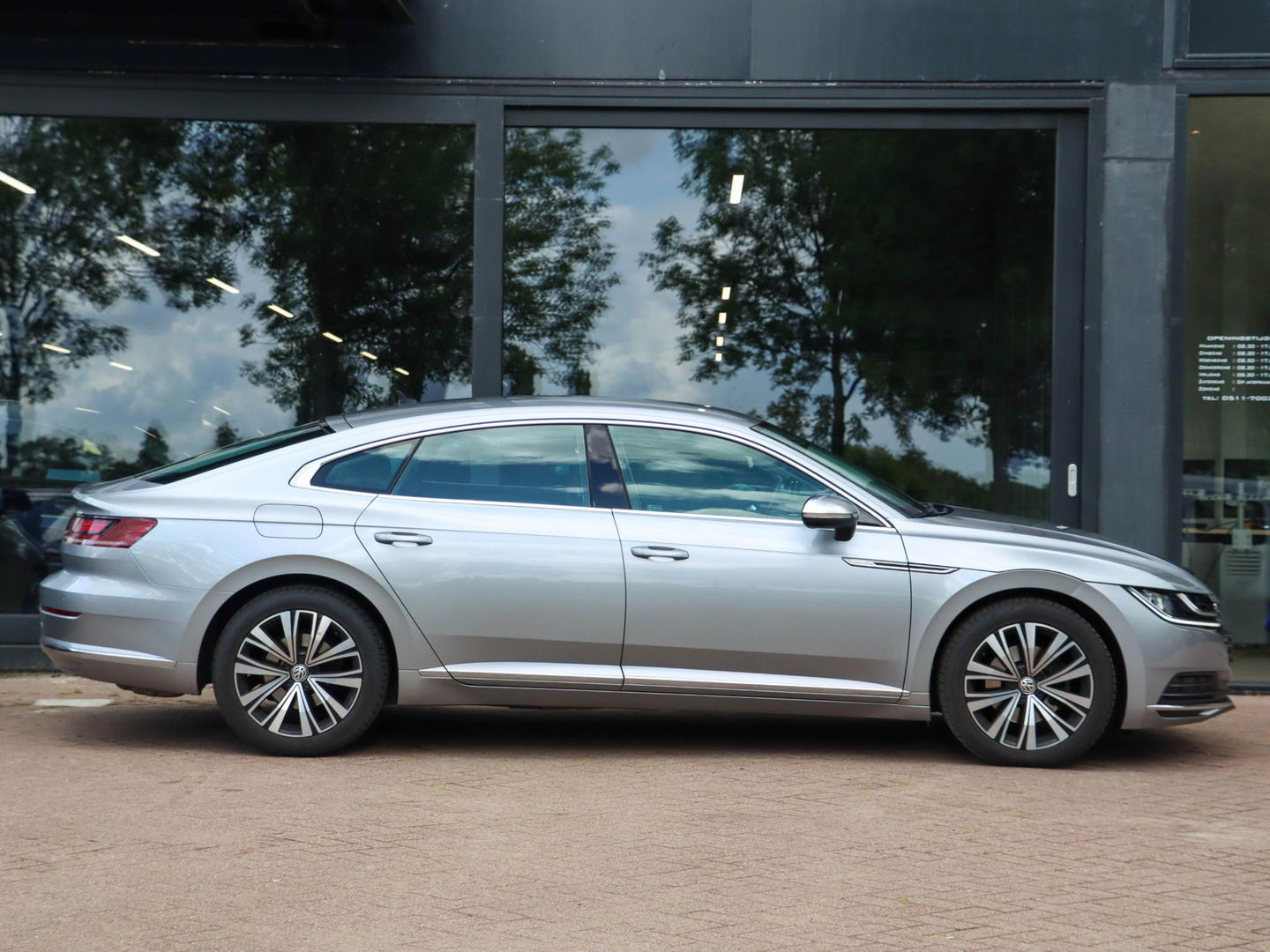 Volkswagen Arteon 1.5 TSI Elegance Business DSG Dealeronderhouden!