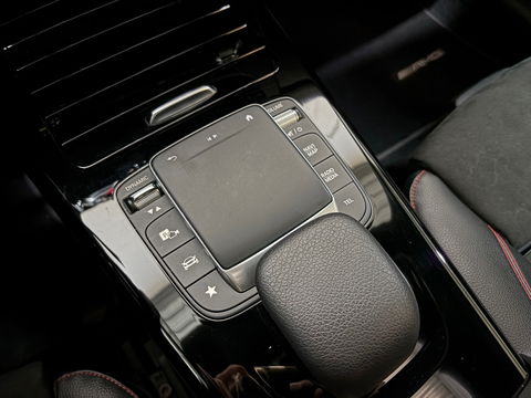 Mercedes-Benz A-Klasse 180 Premium Plus AMG*Pano*Night*Cam*Memory