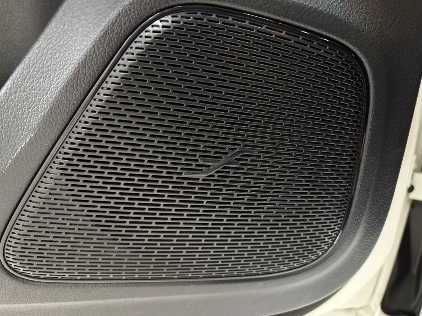 Mercedes-Benz A-Klasse 180 Premium Plus AMG*Pano*Night*Cam*Memory