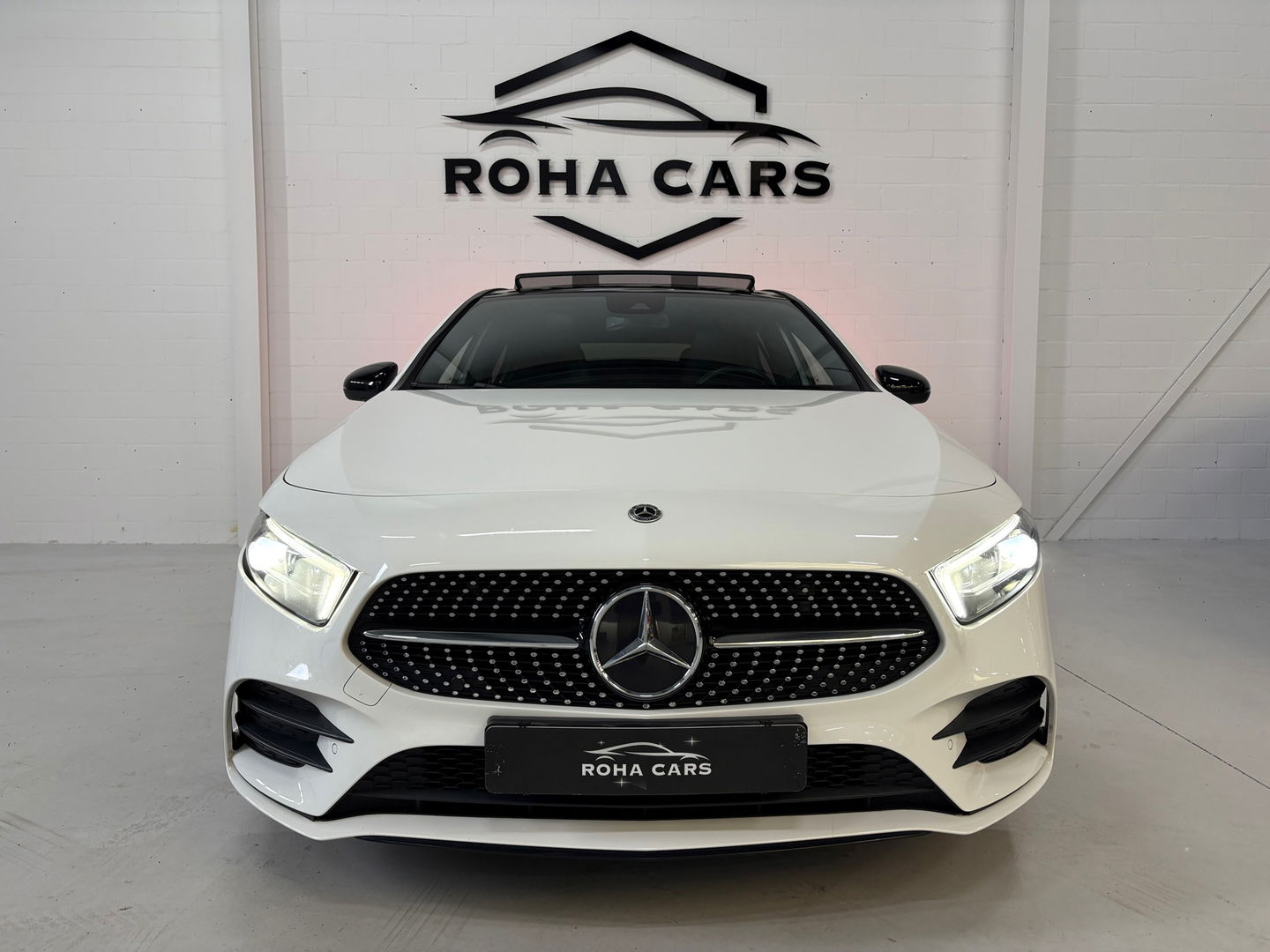 Mercedes-Benz A-Klasse 180 Premium Plus AMG*Pano*Night*Cam*Memory