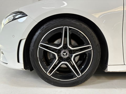 Mercedes-Benz A-Klasse 180 Premium Plus AMG*Pano*Night*Cam*Memory
