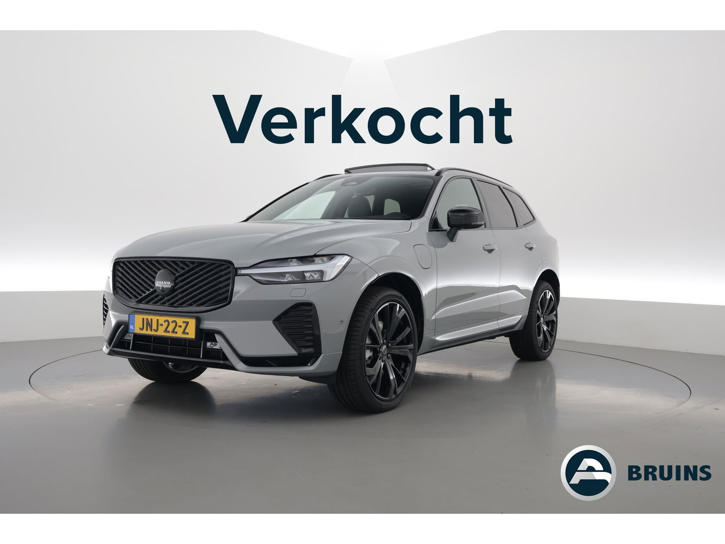 Volvo XC60 T8 Plug-in hybrid Ultra Black Edition | Facelift | Pano | HUD | Harman Kardon | Memory Seats | Pilot Assist | 360cam