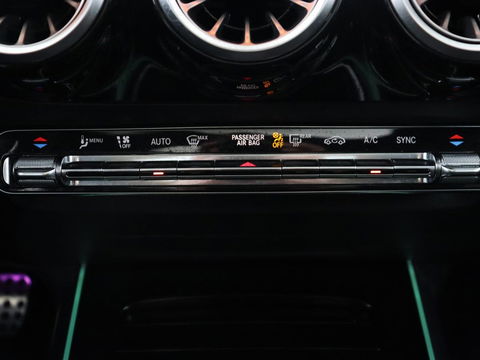 Mercedes-Benz GLA 200 Business Solution AMG