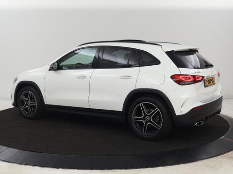 Mercedes-Benz GLA 200 Business Solution AMG