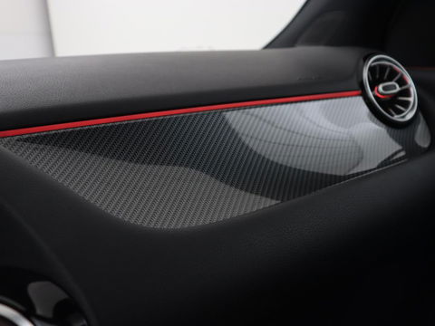 Mercedes-Benz GLA 200 Business Solution AMG