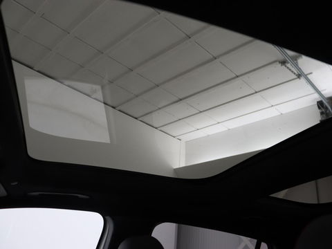 Mercedes-Benz GLA 200 Business Solution AMG