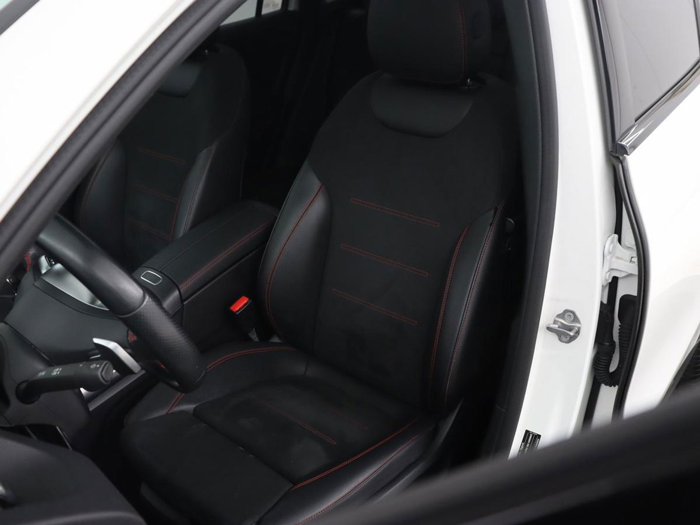 Mercedes-Benz GLA 200 Business Solution AMG