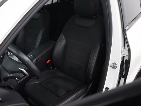 Mercedes-Benz GLA 200 Business Solution AMG