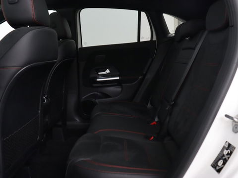 Mercedes-Benz GLA 200 Business Solution AMG