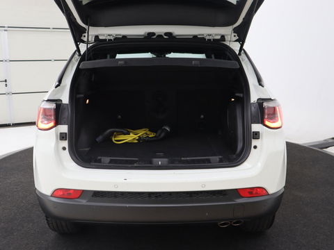 Jeep Compass 4xe 240 Plug-in Hybrid Electric S | Panoramadak | Leder | Stoelverwarming | Carplay | Camera | Navigatie | Keyless