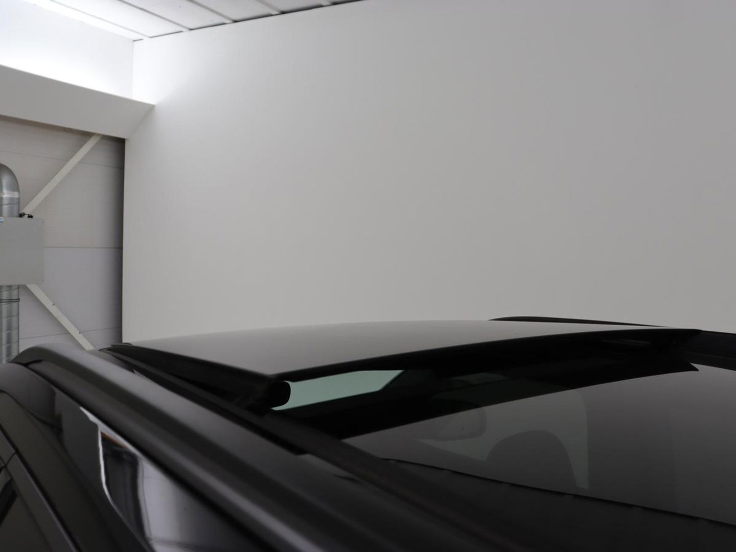 Jeep Compass 4xe 240 Plug-in Hybrid Electric S | Panoramadak | Leder | Stoelverwarming | Carplay | Camera | Navigatie | Keyless