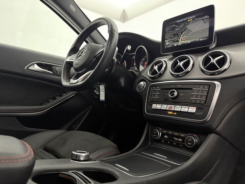 Mercedes-Benz GLA 180 AMG Night Upgrade | Pano | LED | Camera | Carplay | Parkeers. | NAP