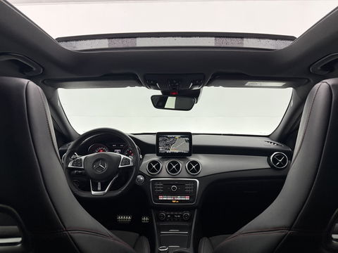 Mercedes-Benz GLA 180 AMG Night Upgrade | Pano | LED | Camera | Carplay | Parkeers. | NAP