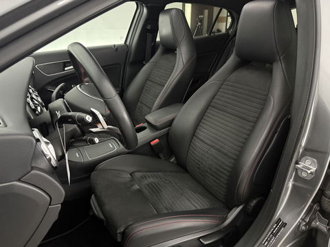 Mercedes-Benz GLA 180 AMG Night Upgrade | Pano | LED | Camera | Carplay | Parkeers. | NAP