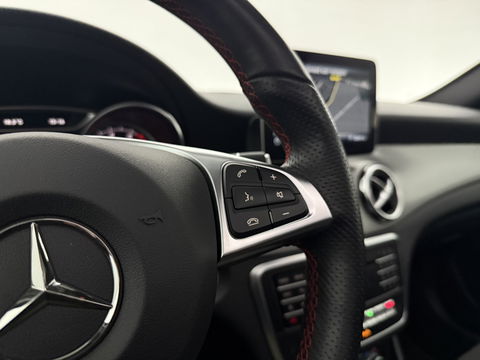Mercedes-Benz GLA 180 AMG Night Upgrade | Pano | LED | Camera | Carplay | Parkeers. | NAP