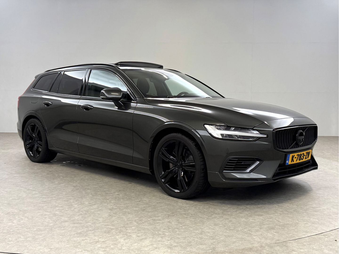 Volvo V60 2.0 T6 Recharge AWD 291PK Inscription | SOH 84% | 360° | Pano | H/K | Trekh. | Memory | HUD | Carplay | Leder | Stuur/Stoelverw. l NAP
