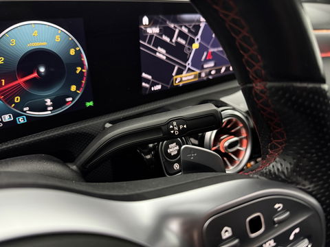 Mercedes-Benz A-Klasse 180 AMG | Pano | Sfeerverl. | Virtual | Camera | Carplay | LED | NAP