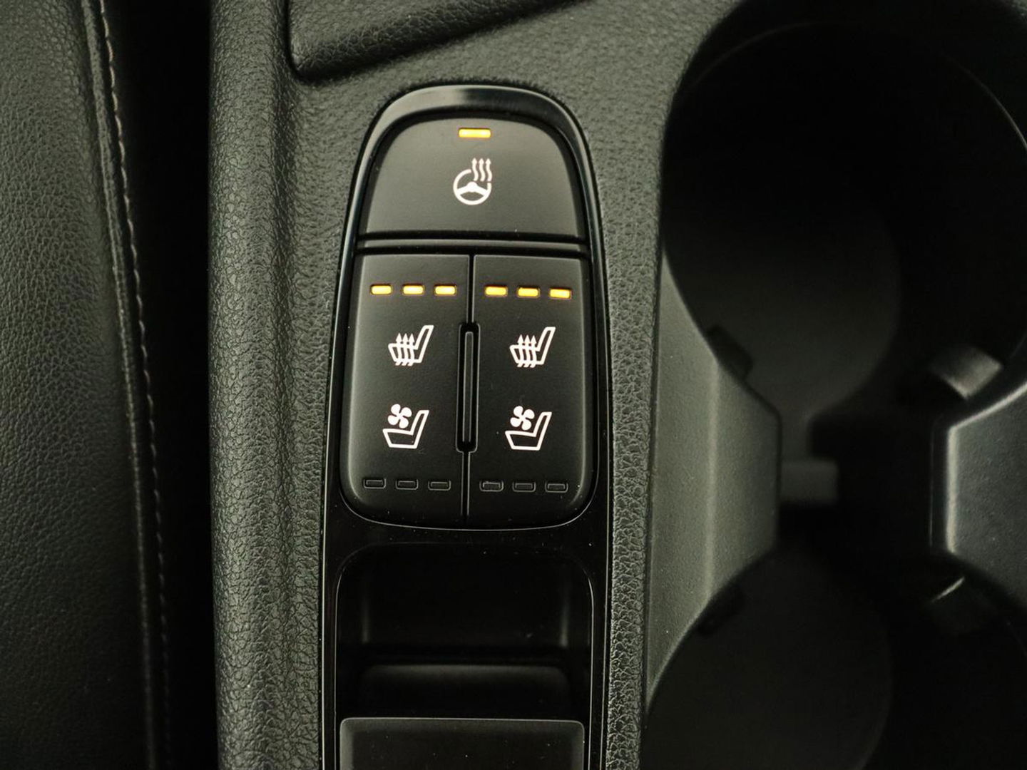 Kia Niro 1.6 GDI PHEV ExecutiveLine | Stoelventilatie | Leder | Adaptive cruise | Camera | JBL Sound | Full LED | Memory | Navigatie | Digital Cockpit | Plug In