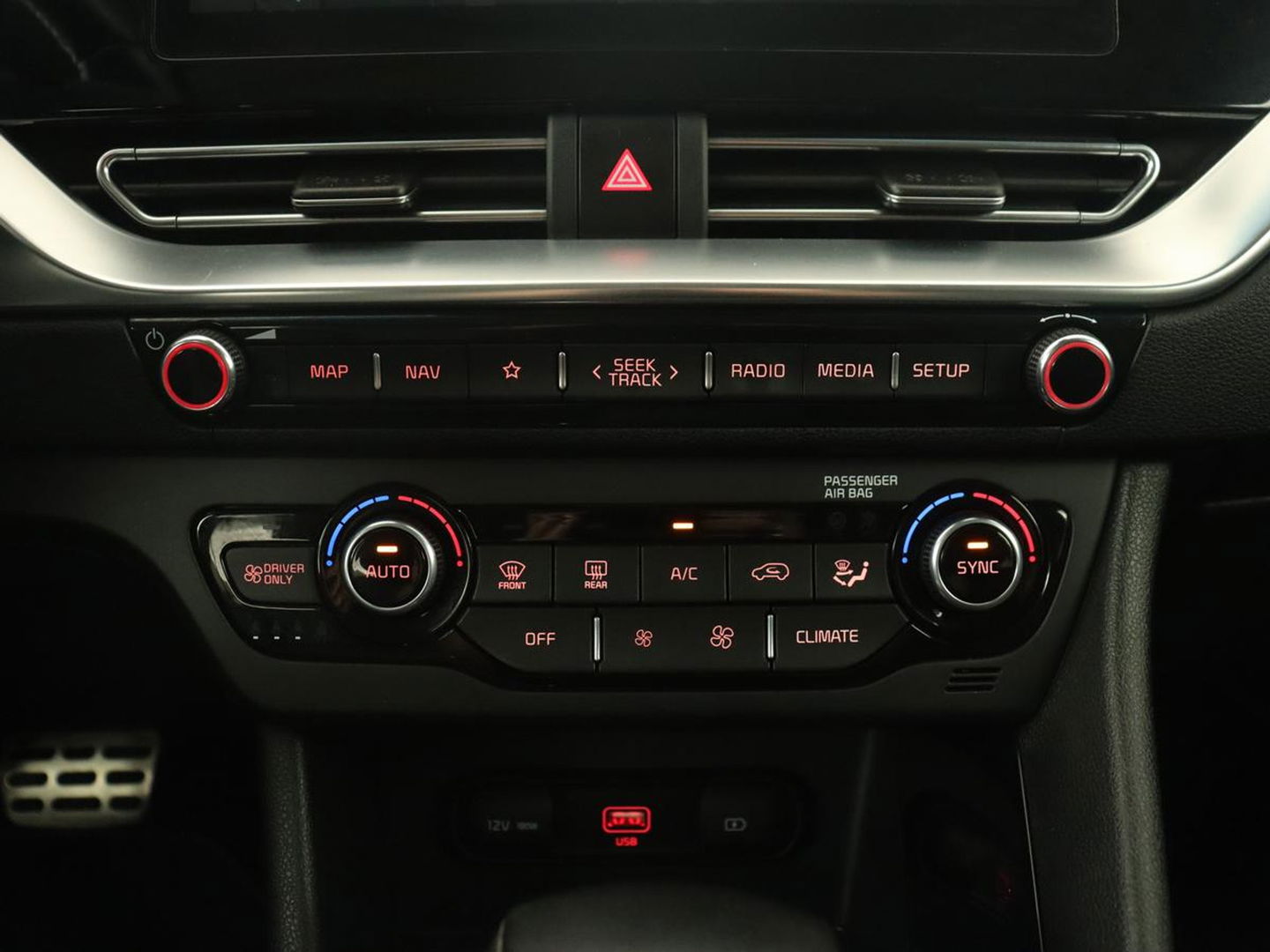 Kia Niro 1.6 GDI PHEV ExecutiveLine | Stoelventilatie | Leder | Adaptive cruise | Camera | JBL Sound | Full LED | Memory | Navigatie | Digital Cockpit | Plug In