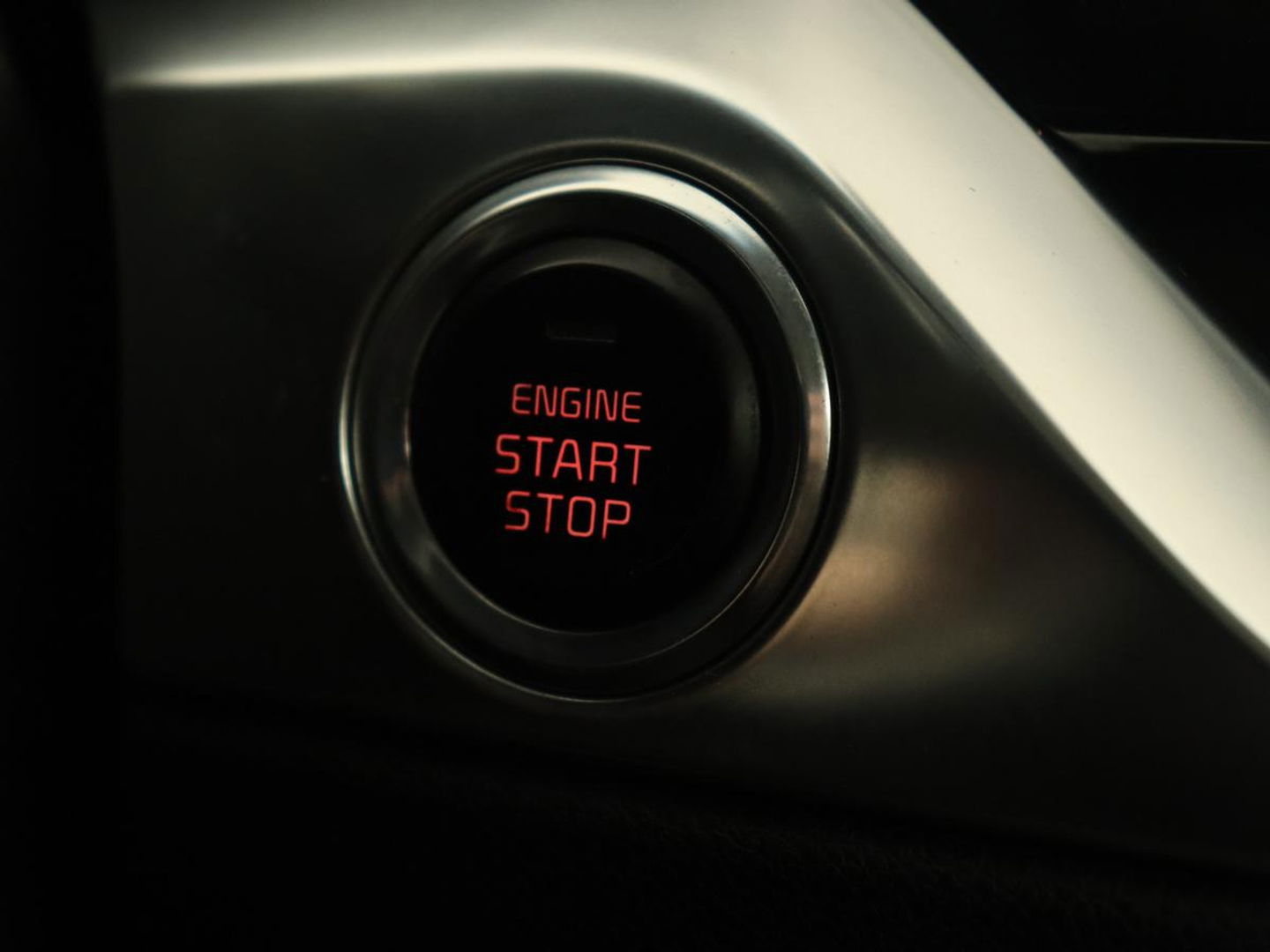 Kia Niro 1.6 GDI PHEV ExecutiveLine | Stoelventilatie | Leder | Adaptive cruise | Camera | JBL Sound | Full LED | Memory | Navigatie | Digital Cockpit | Plug In