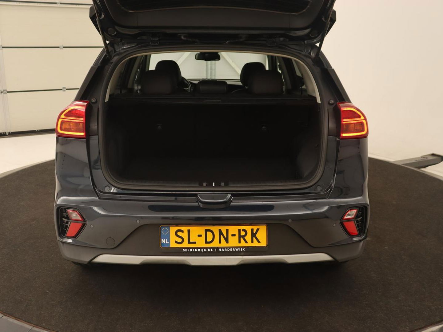 Kia Niro 1.6 GDI PHEV ExecutiveLine | Stoelventilatie | Leder | Adaptive cruise | Camera | JBL Sound | Full LED | Memory | Navigatie | Digital Cockpit | Plug In