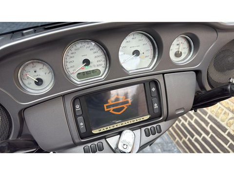 Harley Davidson 103 FLHXS Streetglide Street Glide mat grijs blackout